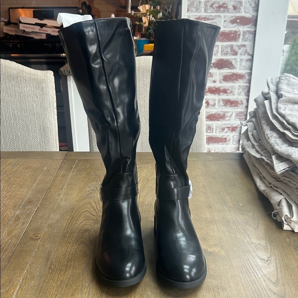 Dream Pairs Elegant Black Heeled Boots